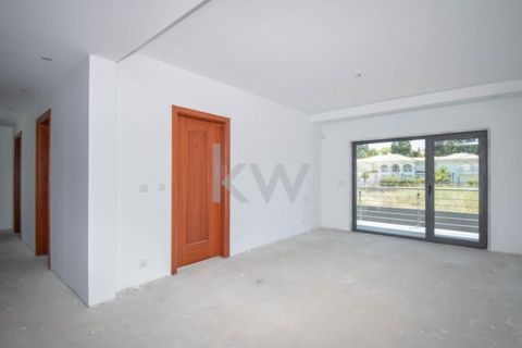 Villa i Carnaxide, Lisbon, Carnaxide - € 2.000.000 | Ref: KWPT-003774 - foto 19