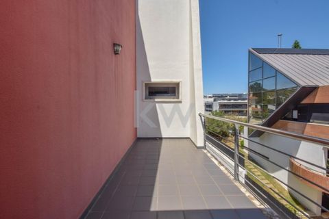 Villa i Carnaxide, Lisbon, Carnaxide - € 2.000.000 | Ref: KWPT-003774 - foto 44