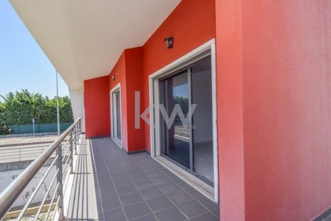 Villa i Carnaxide, Lisbon, Carnaxide - € 2.000.000 | Ref: KWPT-003774 - foto 45
