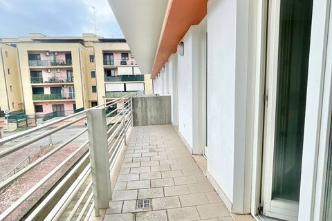 L'establiment comercial a Lecce, Lecce, Lecce - € 400/mes | Ref: 400taranto - foto 19