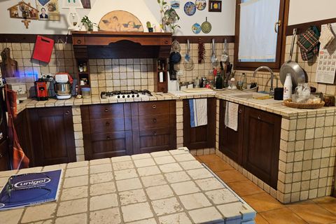 Rækkehus i Colli al Metauro, Pesaro and Urbino, Colli al Metauro - € 340.000 | Ref: A/373 - foto 9