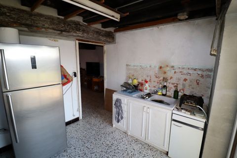 Farm hus i Romenay, Saone-et-Loire, Romenay - € 86.000 | Ref: 340935390842 - foto 9