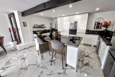 Villa a Bunol, Valencia, Bunol - € 250.000 | Ref: VLC9334 - foto 6