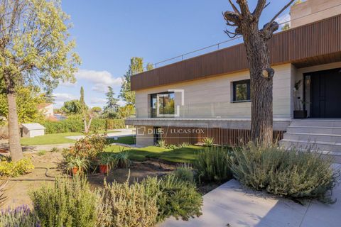 Villa a Boadilla Del Monte, Madrid, Boadilla Del Monte - € 3.250.000 | Ref: POZ53421 - foto 8