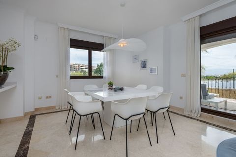 Villa a Estepona, Malaga, Estepona - € 755.000 | Ref: R5191564 - foto 13