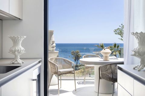 Lejlighed i Estepona, Malaga, Estepona - € 2.949.000 | Ref: R5220982 - foto 7