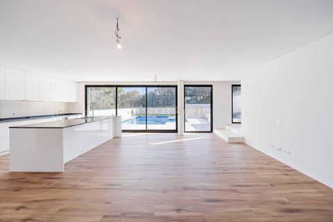 Villa i Oeiras, Lisbon, Oeiras - € 1.190.000 | Ref: C0407-00538 - foto 3