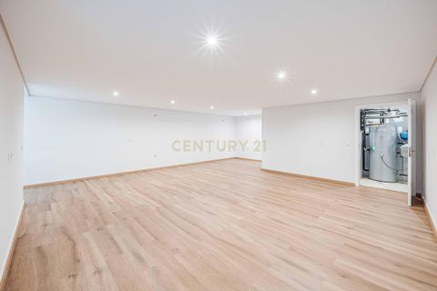 Villa i Oeiras, Lisbon, Oeiras - € 1.190.000 | Ref: C0407-00538 - foto 5