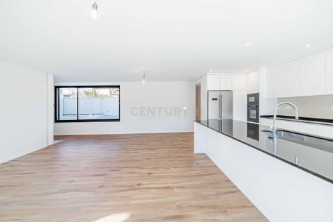 Villa i Oeiras, Lisbon, Oeiras - € 1.190.000 | Ref: C0407-00538 - foto 14