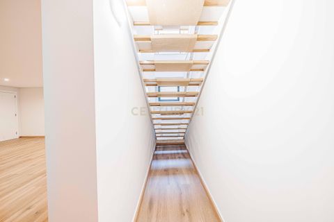 Villa i Oeiras, Lisbon, Oeiras - € 1.190.000 | Ref: C0407-00538 - foto 15