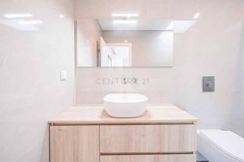 Villa i Oeiras, Lisbon, Oeiras - € 1.190.000 | Ref: C0407-00538 - foto 32