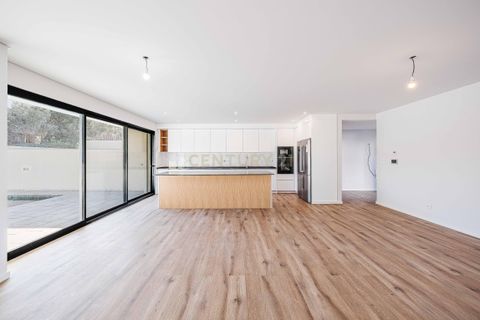 Villa i Oeiras, Lisbon, Oeiras - € 1.130.000 | Ref: C0407-00537 - foto 6