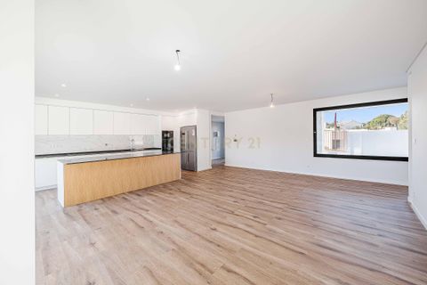 Villa i Oeiras, Lisbon, Oeiras - € 1.130.000 | Ref: C0407-00537 - foto 7