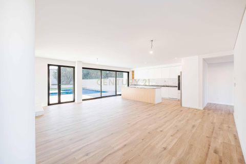 Villa i Oeiras, Lisbon, Oeiras - € 1.130.000 | Ref: C0407-00537 - foto 8
