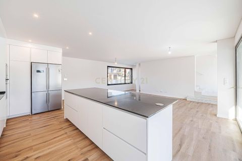 Villa i Oeiras, Lisbon, Oeiras - € 1.130.000 | Ref: C0407-00537 - foto 10