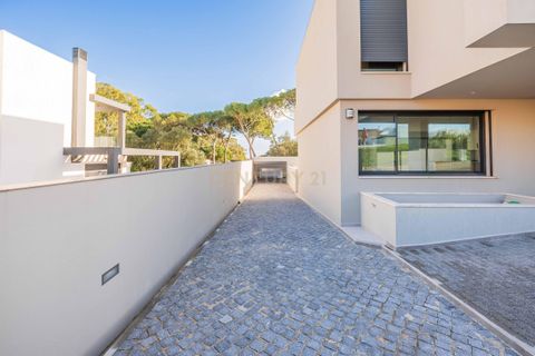 Villa i Oeiras, Lisbon, Oeiras - € 1.130.000 | Ref: C0407-00537 - foto 45