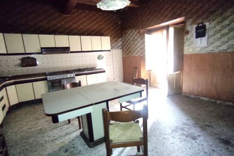 Landejendom i Castel Morrone, Caserta, Castel Morrone - € 85.000 | Ref: 64 - foto 34