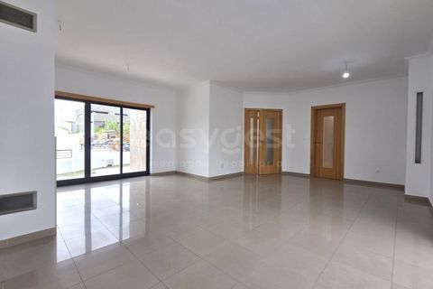 Villa a Laranjeiro, Setubal, Laranjeiro - € 695.000 | Ref: HUB98466HQ - foto 4