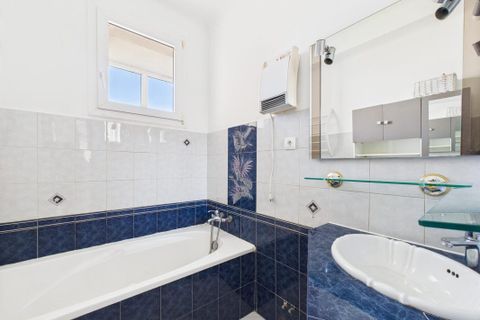 Lejlighed i Ajaccio, Corse-du-Sud, Ajaccio - € 355.000 | Ref: VA12651-MAXIMMO - foto 8