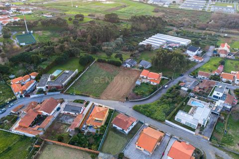 Helårsgrund i Espinho, Aveiro, Espinho - € 120.000 | Ref: C0496-00176 - foto 2