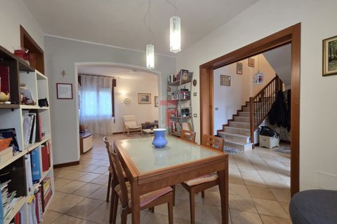 Villa a Cadoneghe, Padua, Cadoneghe - € 370.000 | Ref: cv115 - foto 3