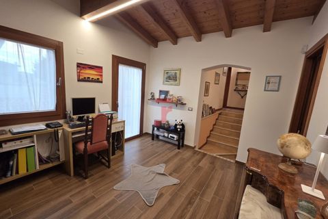 Villa a Cadoneghe, Padua, Cadoneghe - € 370.000 | Ref: cv115 - foto 13