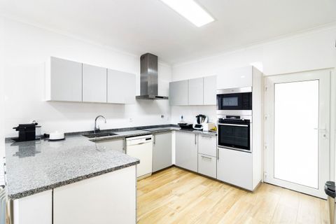 Villa i Aveiras de Cima, Lisbon, Aveiras de Cima - € 450.000 | Ref: SF-SAFTI:007534 - foto 12