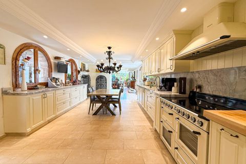 Villa a Marbella, Malaga, Marbella - € 2.450.000 | Ref: ARGM035V4 - foto 47