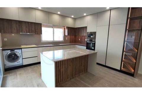 Villa i Quinta do Anjo, Setubal, Quinta do Anjo - € 600.000 | Ref: 103 - foto 1