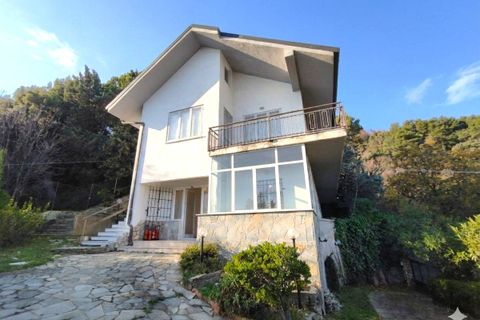 Villa a Alassio, Savona, Alassio - € 495.000 | Ref: 040 - foto 2