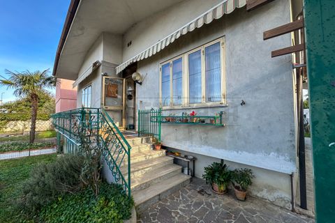 Villa a Chiopris-Viscone, Udine, Chiopris-Viscone - € 215.000 | Ref: D-1174 - foto 8