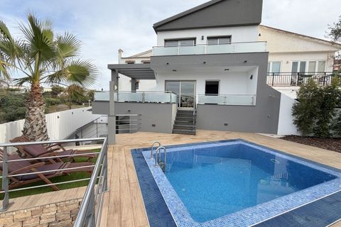 Villa in El Faro, Malaga, El Faro - € 789.000 | Ref: CDS5219326-FO - foto 1