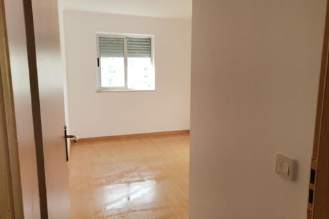 Lejlighed i Amadora, Lisbon, Amadora - € 259.000 | Ref: ZTRE-04138/12758 - foto 9