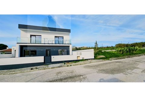 Villa i Santa Barbara, Lisbon, Santa Barbara - € 498.000 | Ref: RF-17-12/2025 - foto 4
