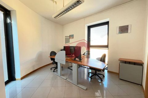 L'establiment comercial a Benevento, Benevento, Benevento - € 1.800/mes | Ref: AA39813 - foto 17