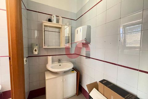 L'establiment comercial a Benevento, Benevento, Benevento - € 1.800/mes | Ref: AA39813 - foto 25