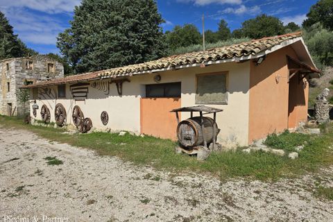 Villa a Assisi, Perugia, Assisi - € 450.000 | Ref: 1895 - foto 2