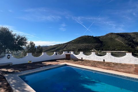 Villa i Vinuela, Malaga, Vinuela - € 475.000 | Ref: IRE2601 - foto 13