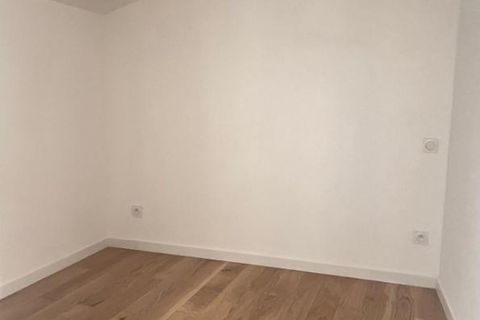 Apartament a Uzes, Gard, Uzes - € 396/mes | Ref: 0064753 - foto 4