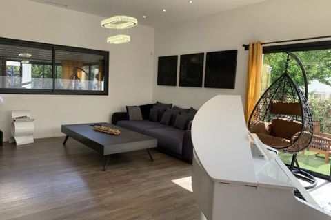 Villa a Cabestany, Pyrenees-Orientales, Cabestany - € 472.000 | Ref: 6833 - foto 18
