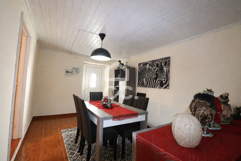 Villa i Ponta Delgada, Sao Miguel, Ponta Delgada - € 199.950 | Ref: 326/M/03702 - foto 2