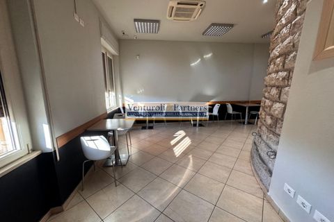 Erhvervsejendom i Calcinato, Brescia, Calcinato - € 129.000 | Ref: FV006 - foto 2