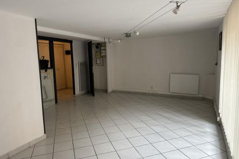 Lejlighed i Clermont-Ferrand, Puy-de-Dome, Clermont-Ferrand - € 106.000 | Ref: 1458_h - foto 2