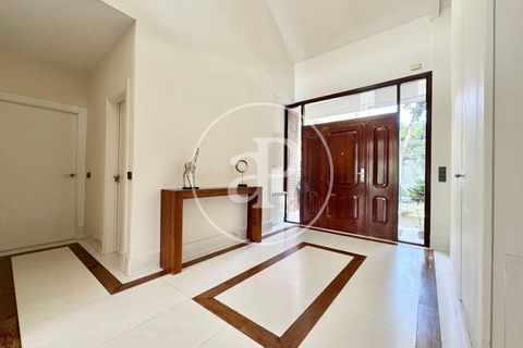 Villa a La Moraleja, Madrid, La Moraleja - € 4.950.000 | Ref: VMN2601001 - foto 8