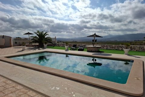 Villa a Pinoso, Alicante, Pinoso - € 599.995 | Ref: IZ-271 - foto 3