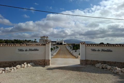 Villa a Pinoso, Alicante, Pinoso - € 599.995 | Ref: IZ-271 - foto 40