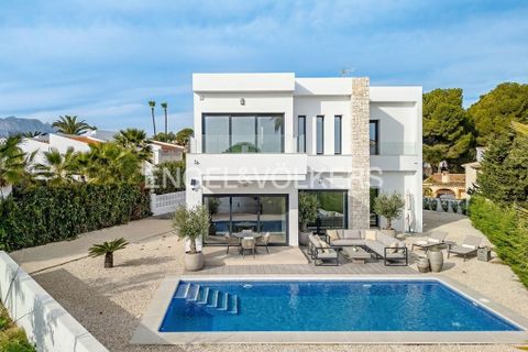 Villa i Benissa, Alicante, Benissa - € 1.175.000 | Ref: W-02TZJI - foto 2