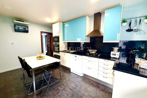 Villa i Gondomar, Porto, Gondomar - € 545.000 | Ref: C0415-00616 - foto 9