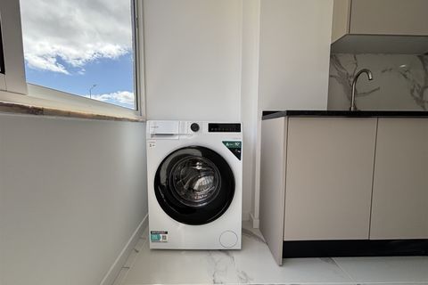 Lejlighed i Amadora, Lisbon, Amadora - € 349.000 | Ref: UH011522 - foto 12