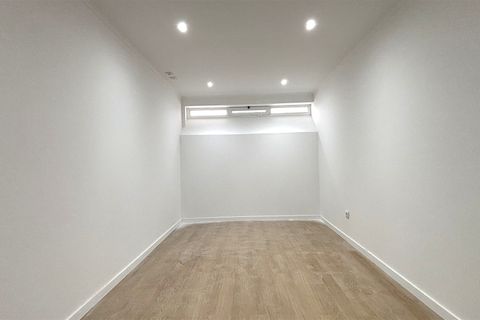 Lejlighed i Amadora, Lisbon, Amadora - € 329.000 | Ref: UH011523 - foto 14